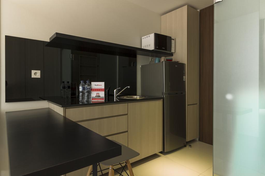 Reddoorz Plus Near Perbanas Yakarta Exterior foto