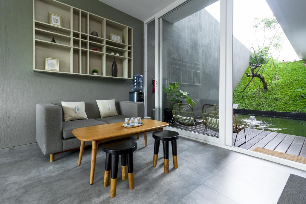Reddoorz Plus Near Perbanas Yakarta Exterior foto
